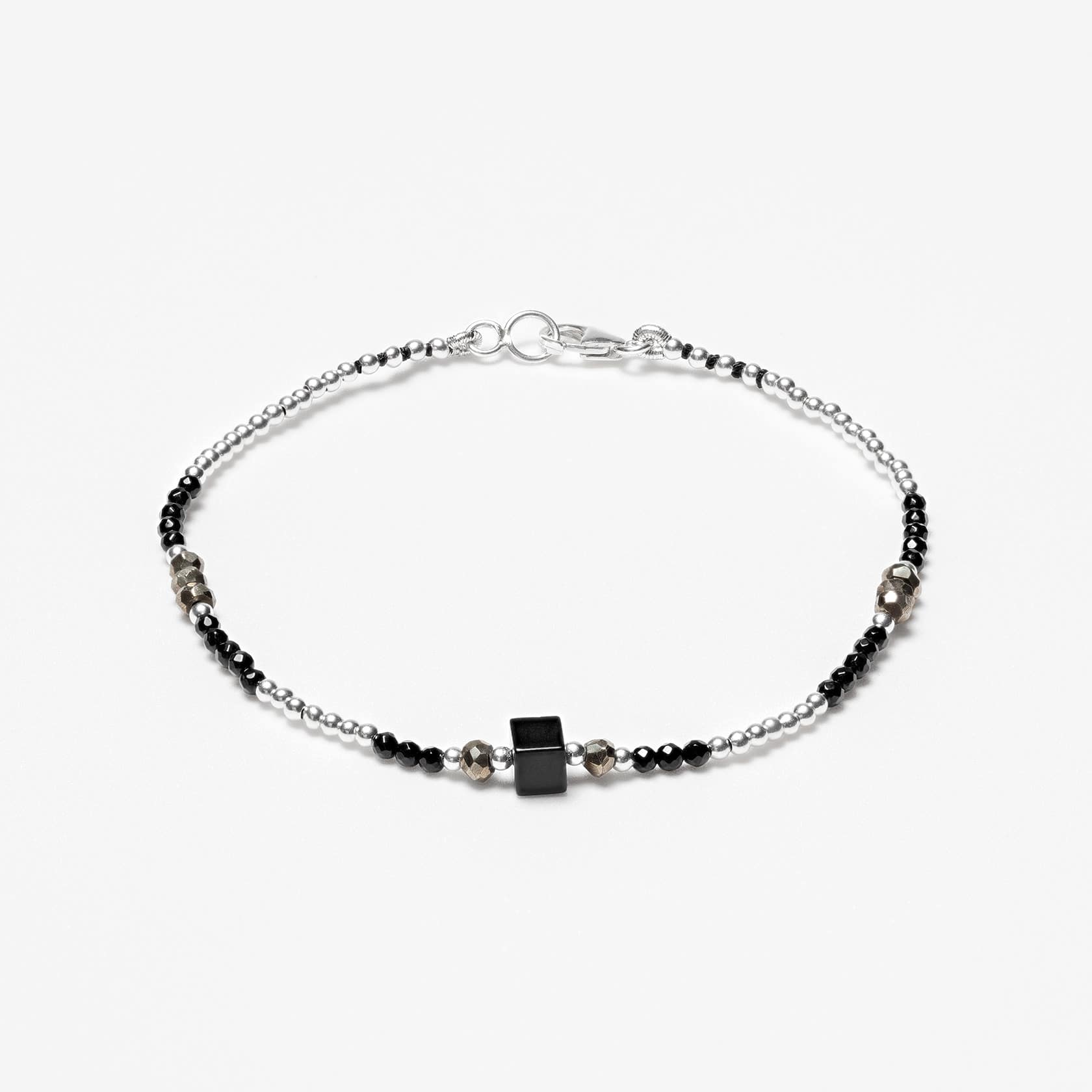 Onyx and muscovite bracelet 