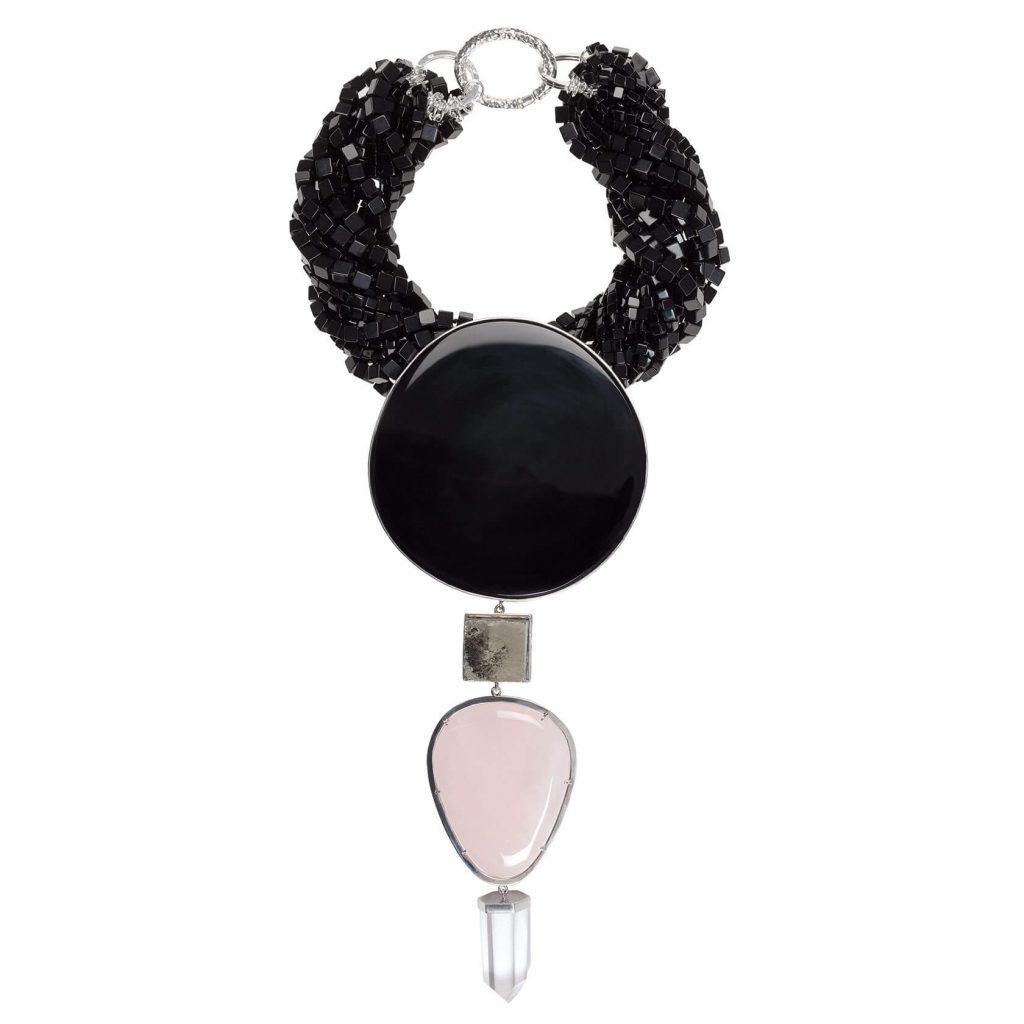 collar con onix, obsidiana pirita, cuarzo rosa y cuarzo cristal