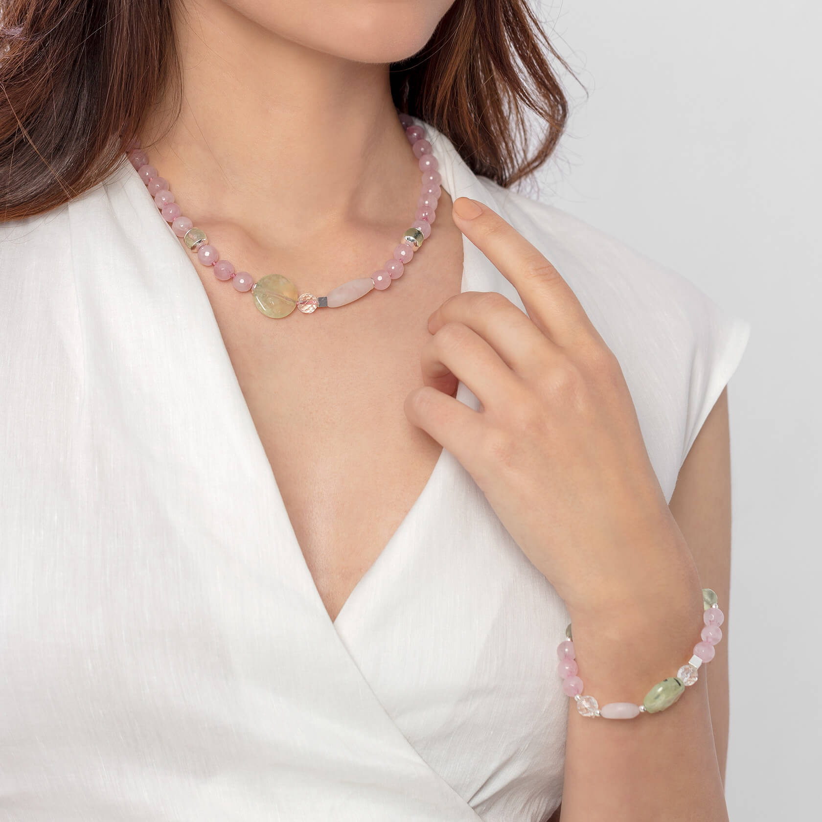 Rose quartz and prehnite necklace marybola