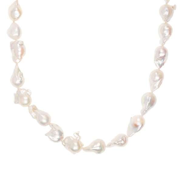 Pearl long necklace Marybola