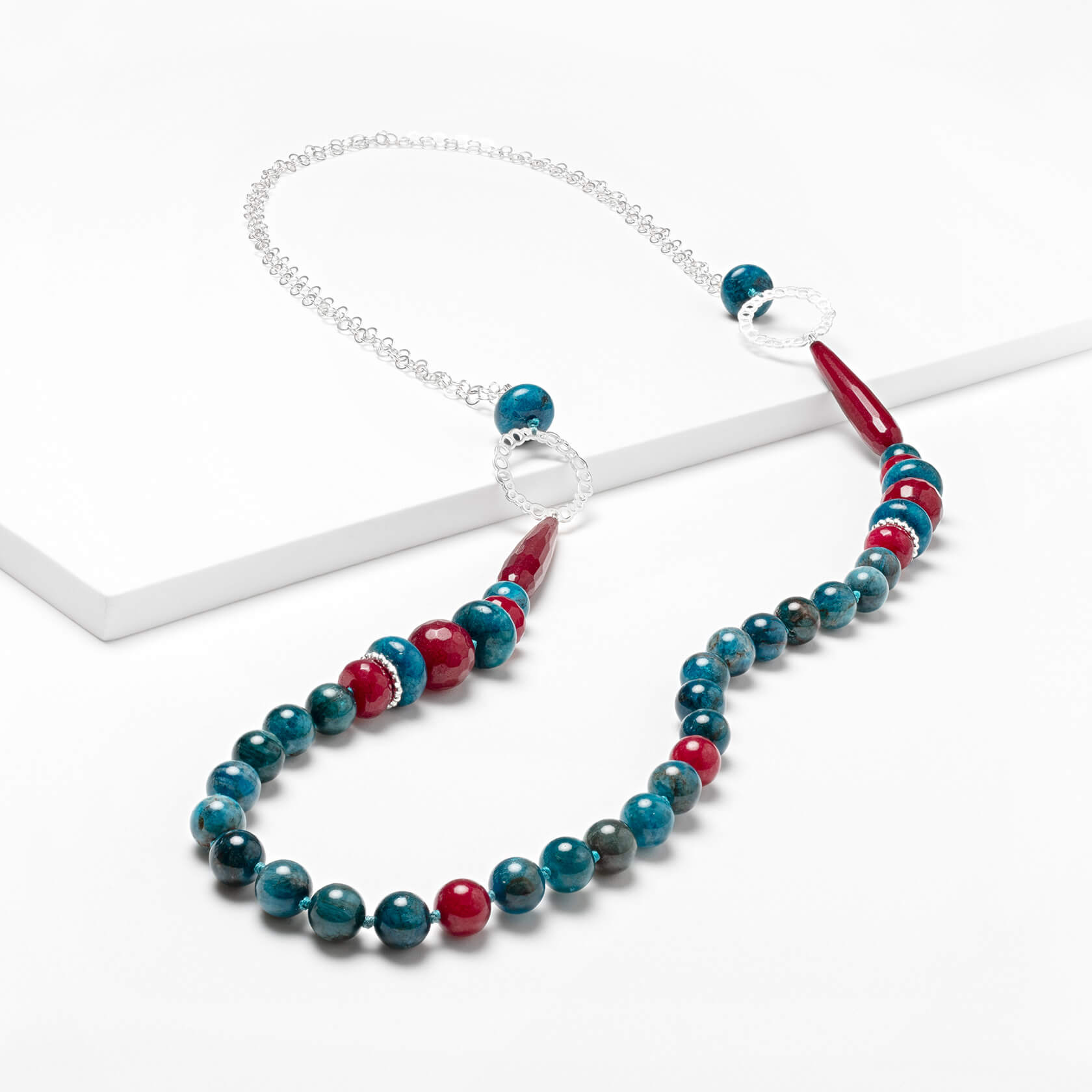 Agate and apatite long necklace